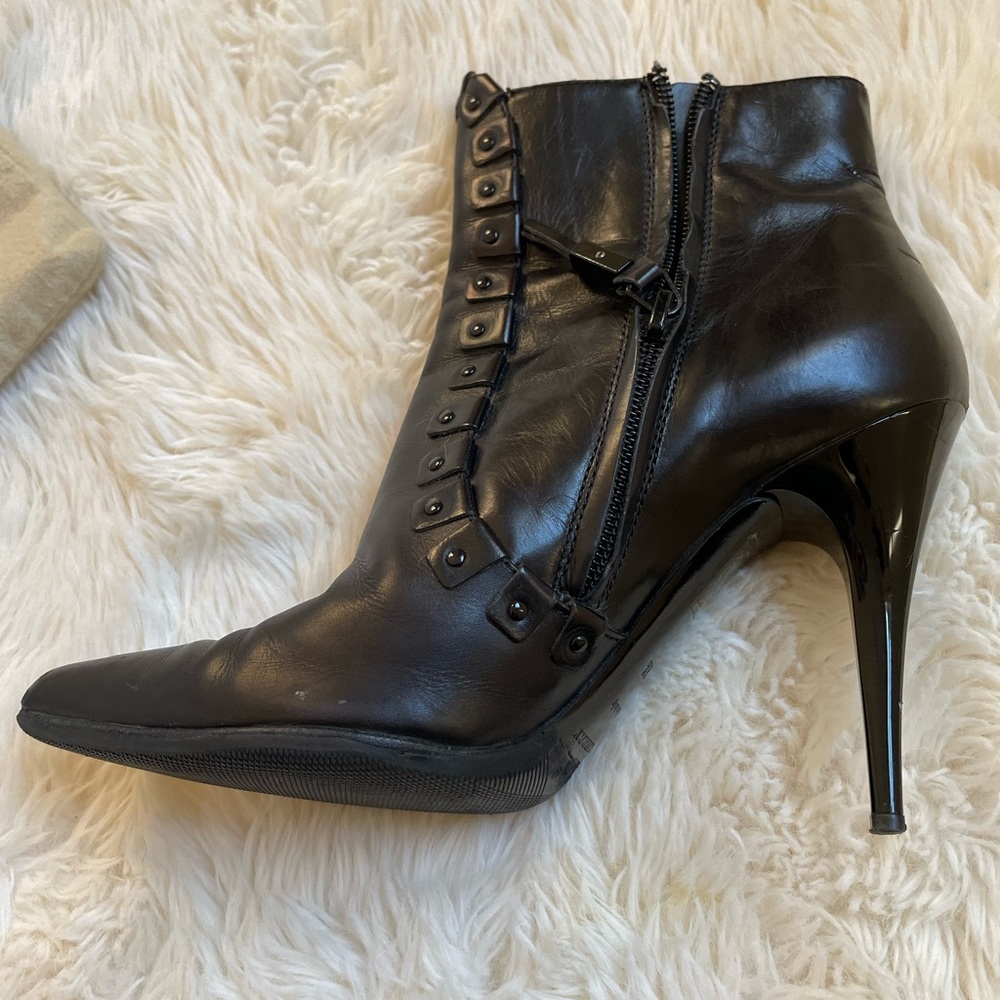 Black Burberry booties - Picture 4 of 4